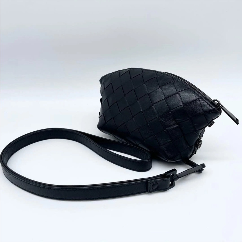 Bottega Veneta Black Woven Crossbody Bag Bottega Veneta Black Woven Crossbody Bag